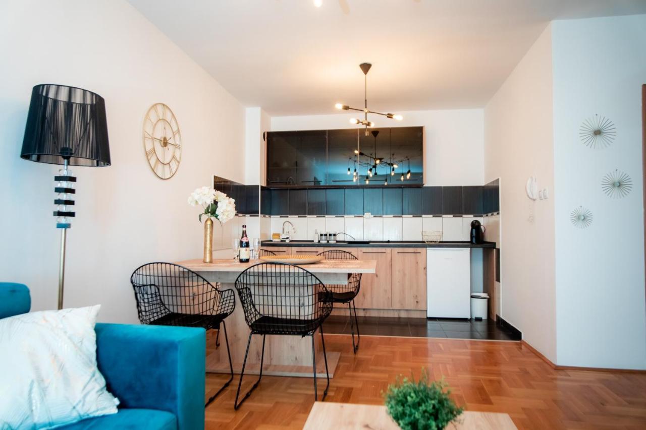 Lux Stan Na Dan Pozarevac Apartment Exterior photo